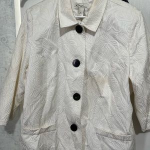 Kim, Rogers size 16 white jacket with big black buttons